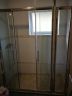 Salle de bain avec porte coulissante